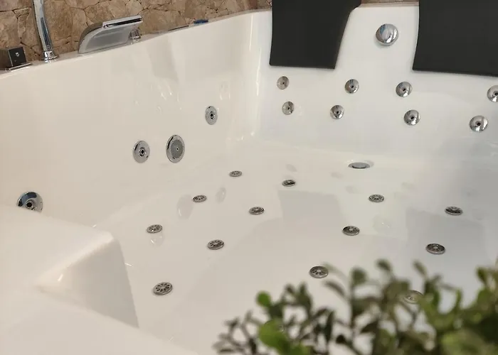 Valaoritou Luxury Jacuzzi By Dimcol 3 *